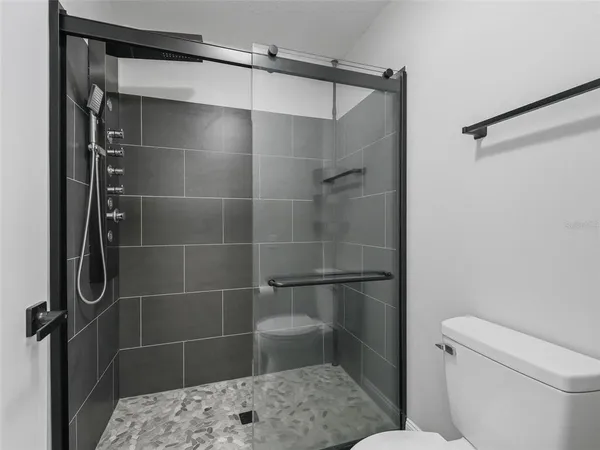 $2,325 | 962 Chula Court, The Villages, FL 32159