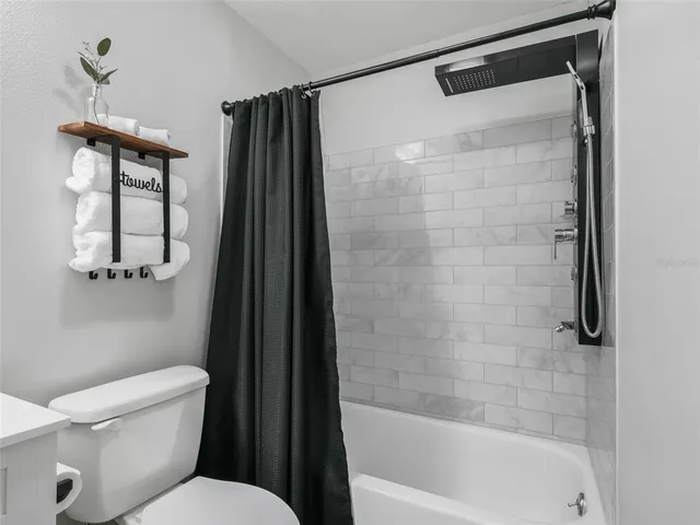 $2,325 | 962 Chula Court, The Villages, FL 32159