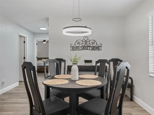 $2,325 | 962 Chula Court, The Villages, FL 32159