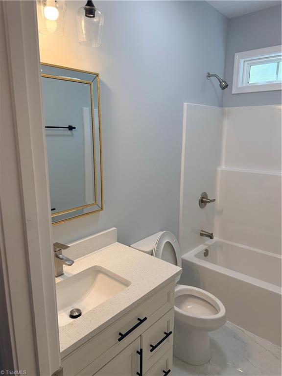 901 Edgemont Road Greensboro, NC 27406 - Photo 12 of 17 Gallery Image 12