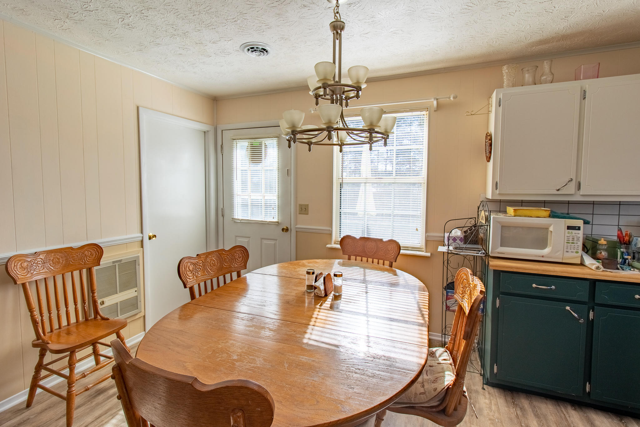 744 Wykle Road Greeneville, TN 37743 - Photo 6 of 32 Photo-12