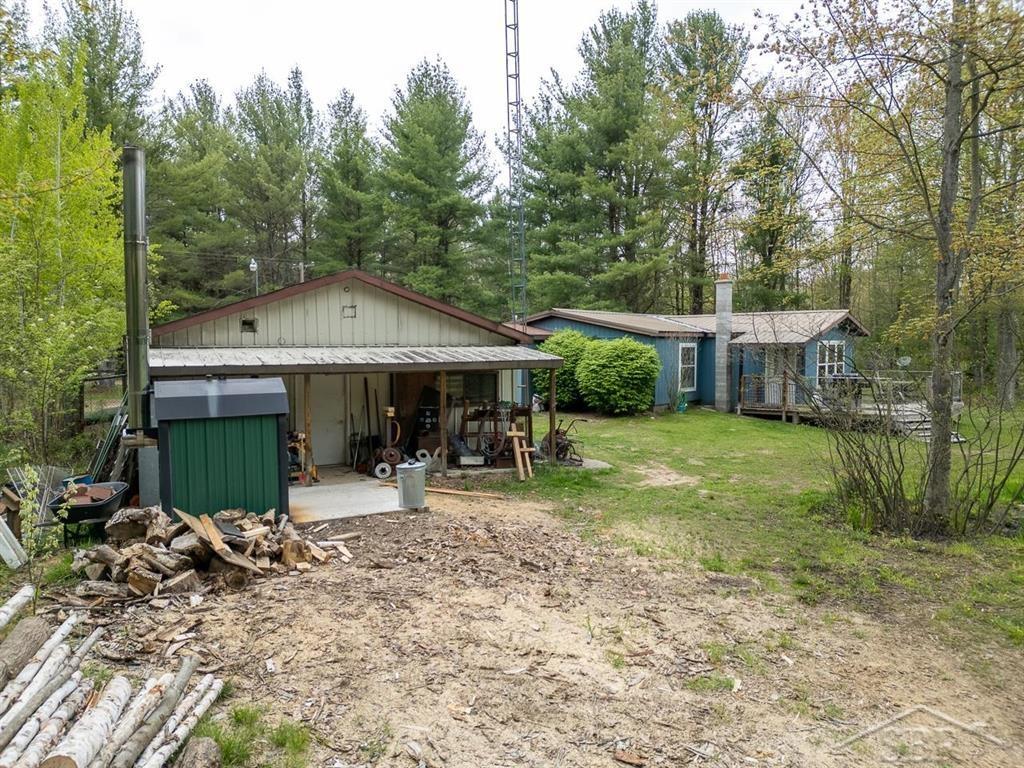 5332 North Alamando Road Coleman, MI 48618 - Photo 15 of 48