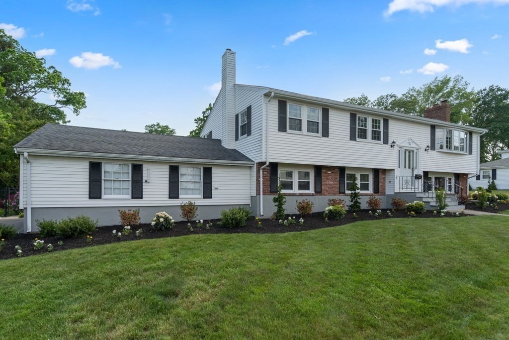 106 Burroughs Road Braintree, MA 02184 - Photo 2 of 40 Gallery Image 2