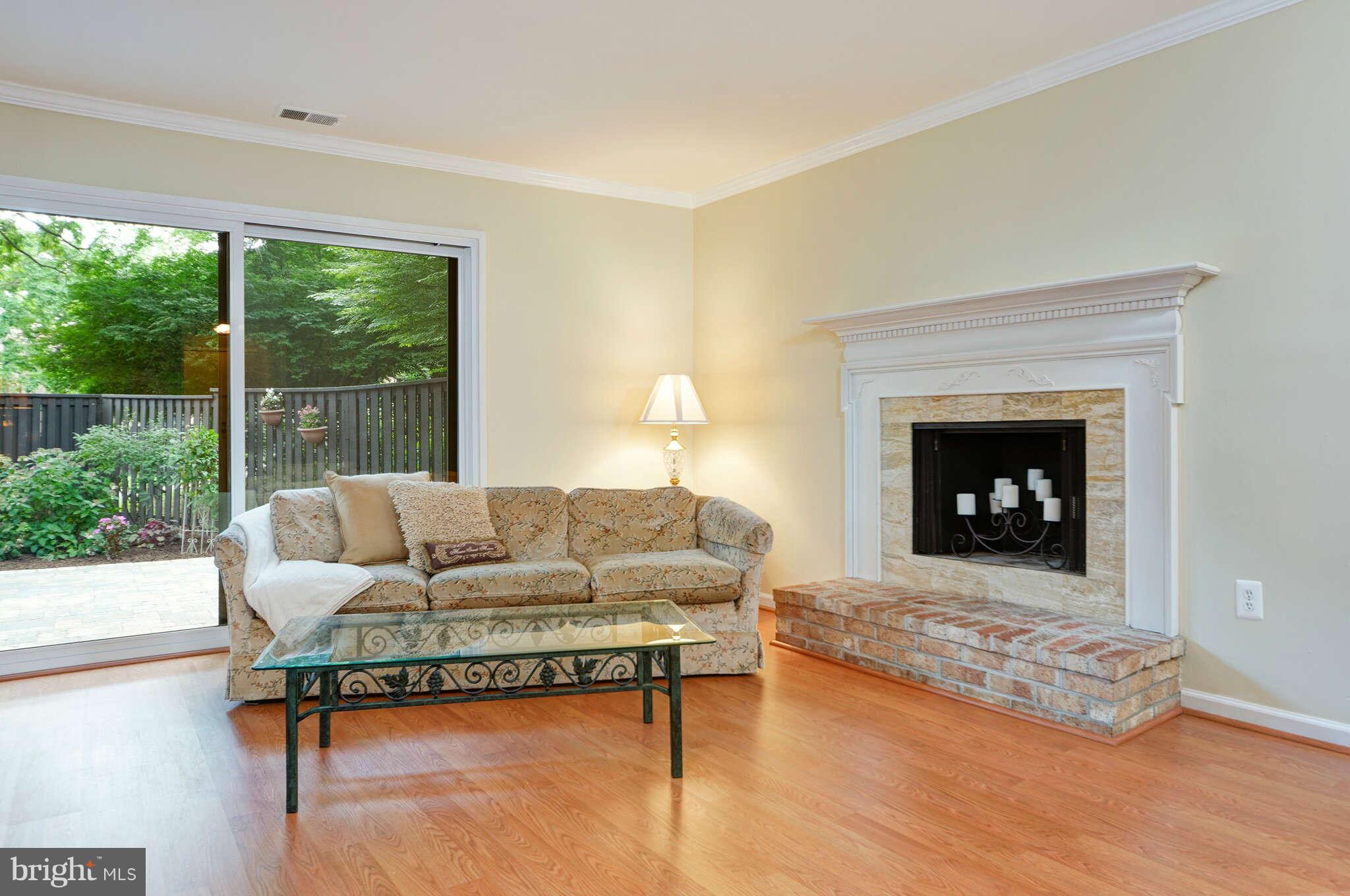 1756 Ivy Oak Square Reston, VA 20190 - Photo 3 of 30 Interior General
