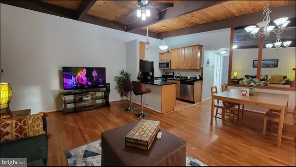 $2,000 | 7747 Donnybrook Court, Unit 206, Annandale, VA 22003