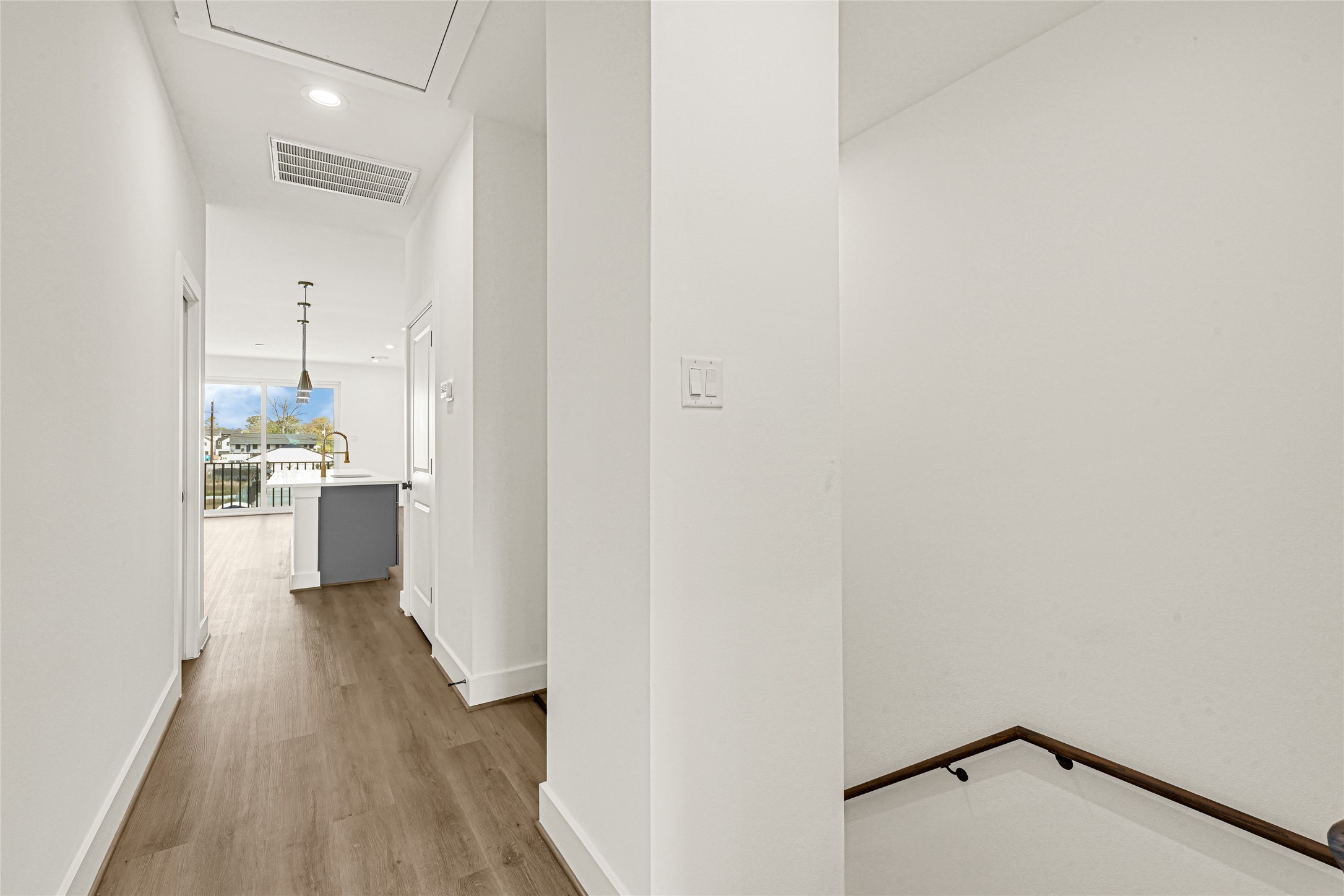 409 Alvia Run Lane Houston, TX 77018 - Photo 12 of 31