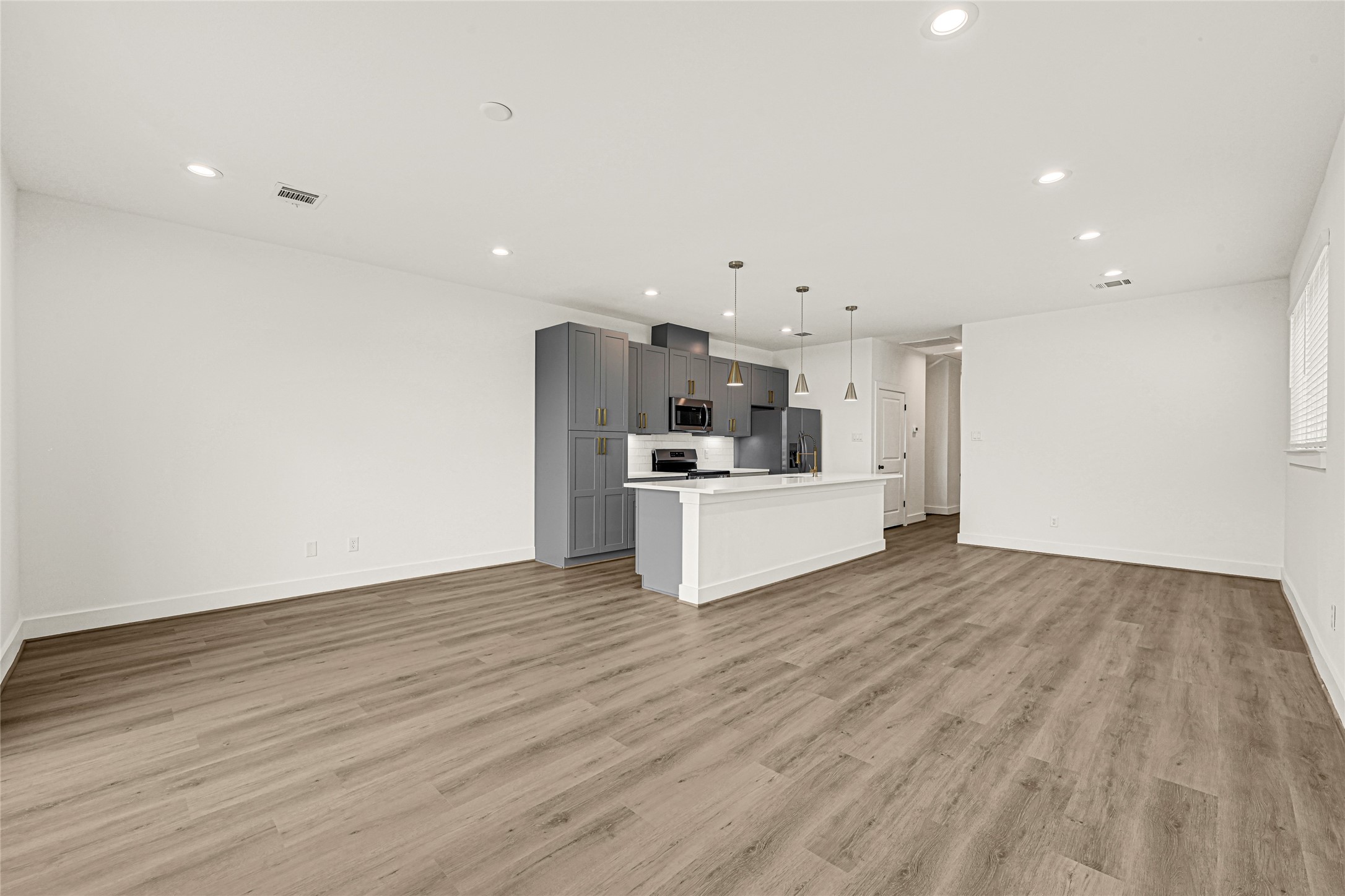 409 Alvia Run Lane Houston, TX 77018 - Photo 14 of 31