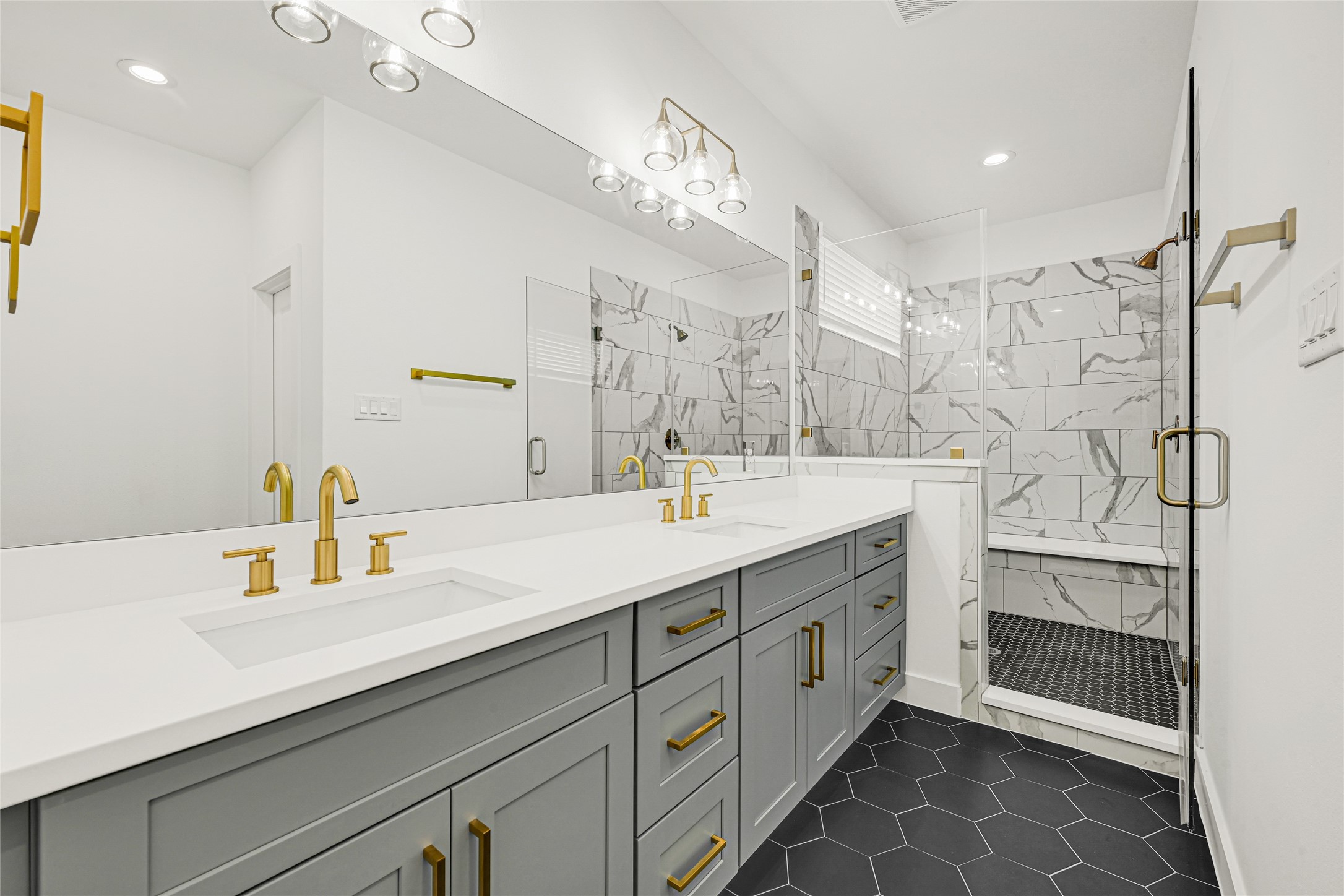 409 Alvia Run Lane Houston, TX 77018 - Photo 15 of 31