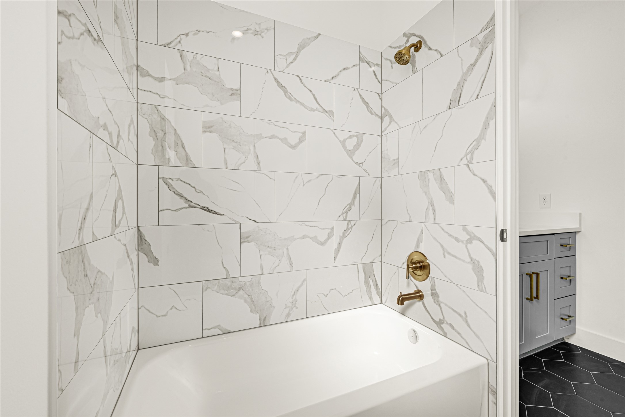 409 Alvia Run Lane Houston, TX 77018 - Photo 23 of 31