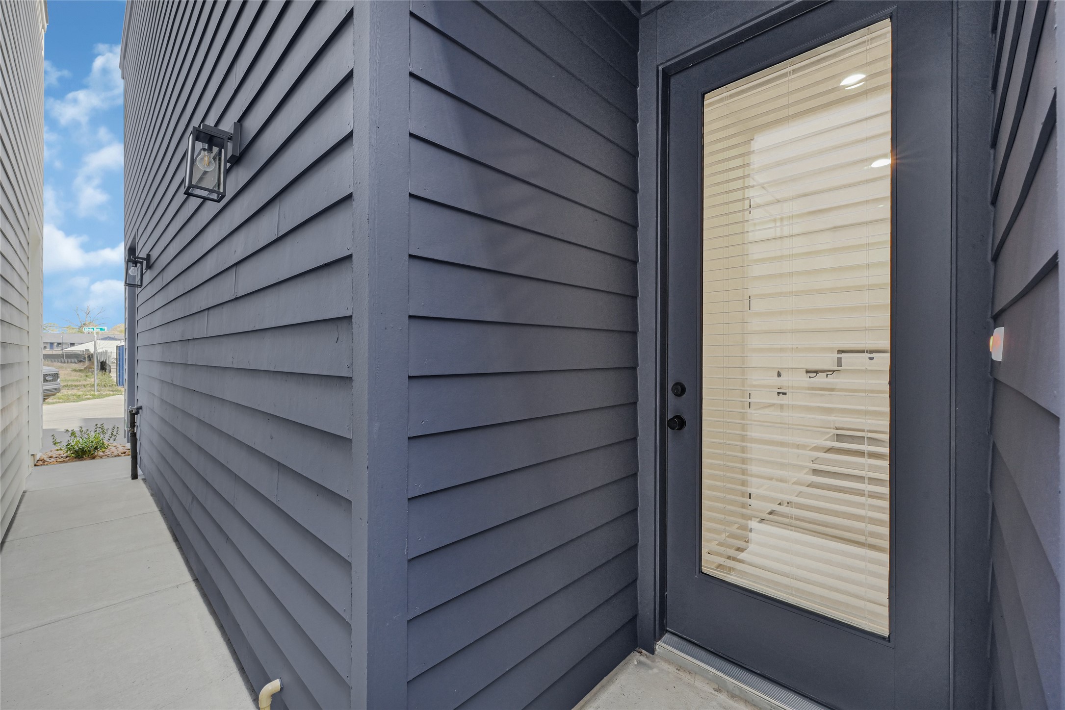 409 Alvia Run Lane Houston, TX 77018 - Photo 5 of 31