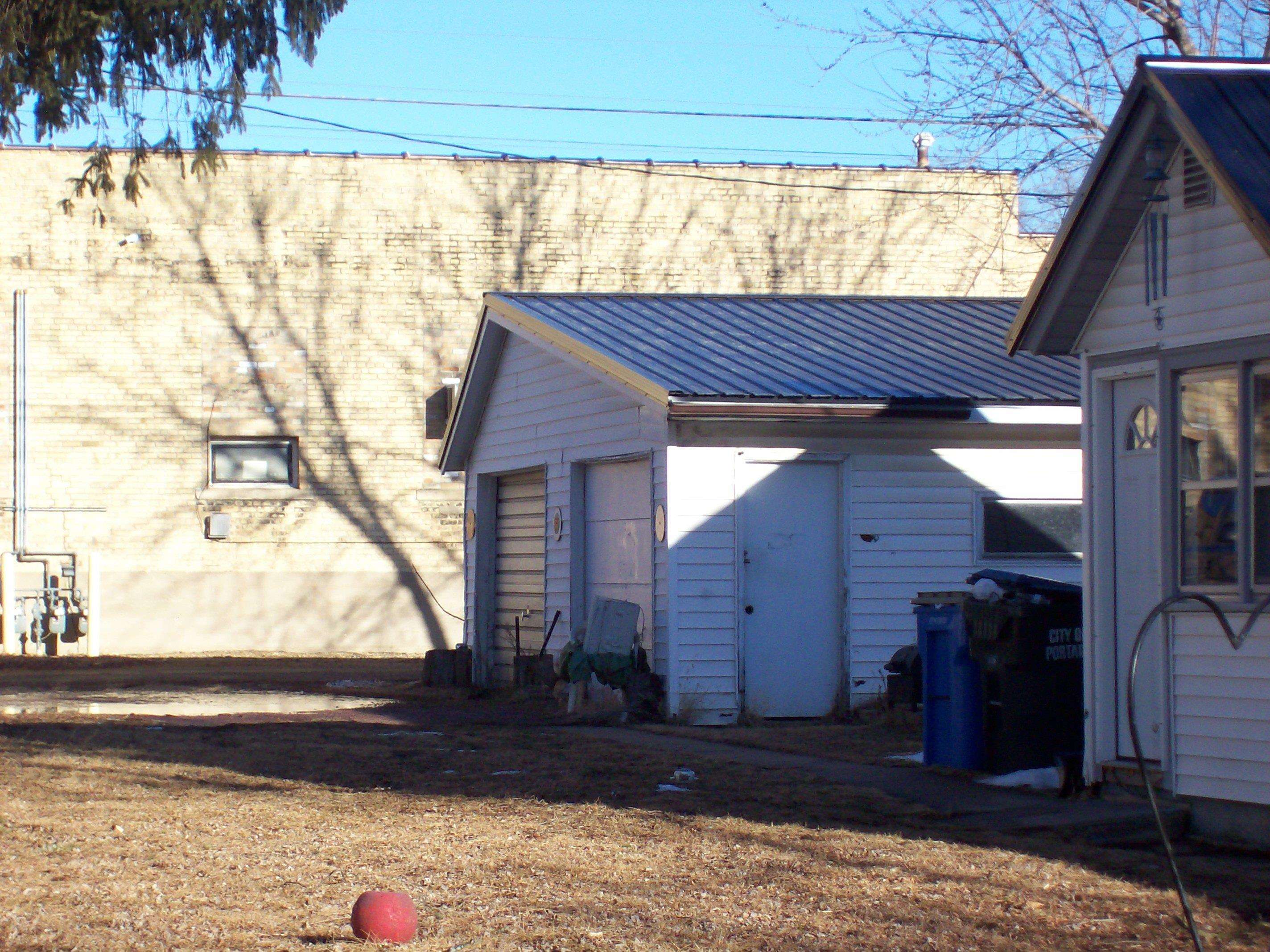 307 East Marion Street Portage, WI 53901 - Photo 3 of 16