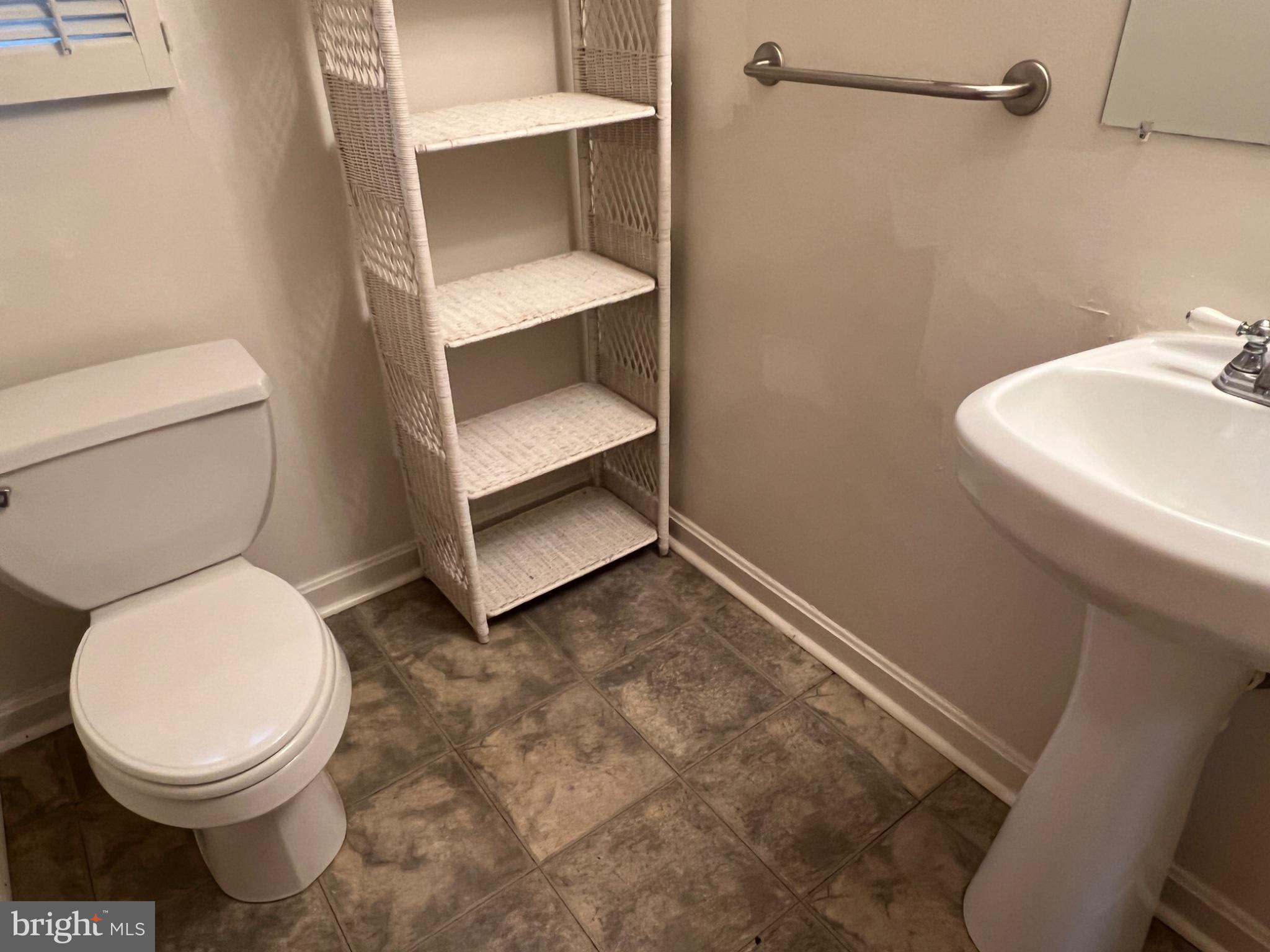 6411 East Halbert Road Bethesda, MD 20817 - Photo 9 of 32 Half bathroom 1st level