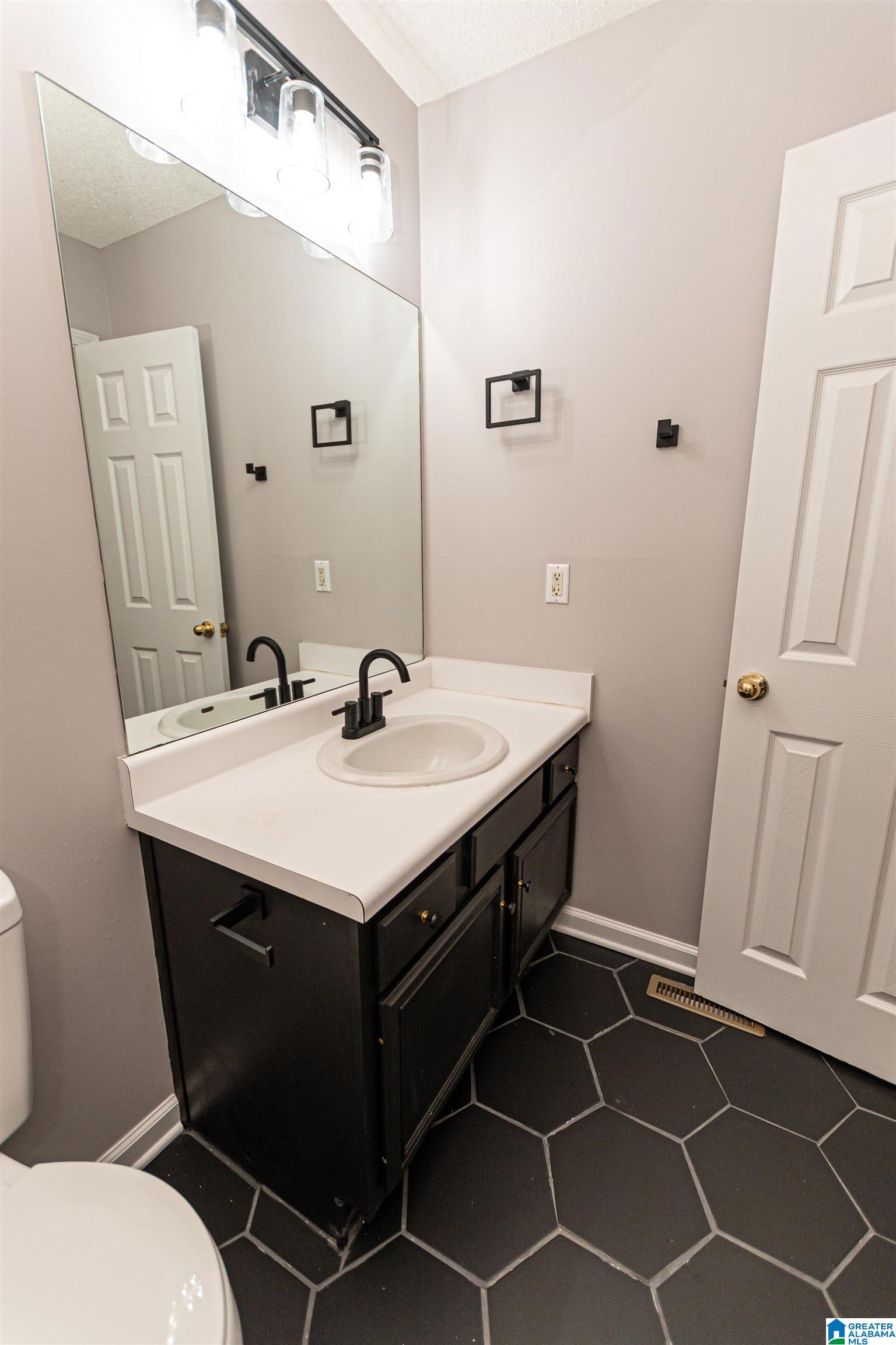 1908 Live Oak Trace Birmingham, AL 35235 - Photo 19 of 30
