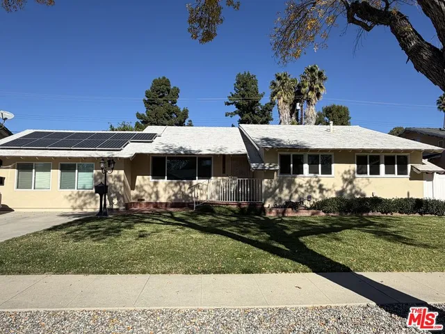 $4,500 | 22341 Burton Street, Canoga Park, CA 91304