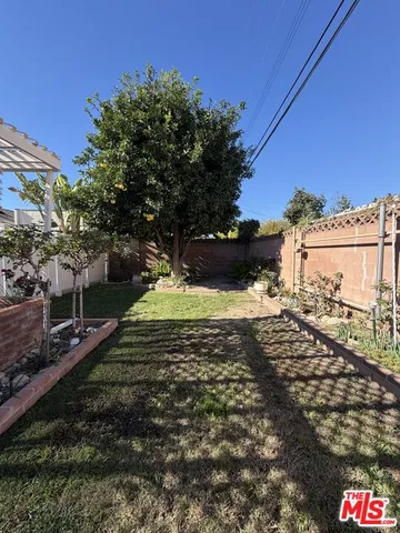 $4,200 | 22341 Burton Street, Canoga Park, CA 91304