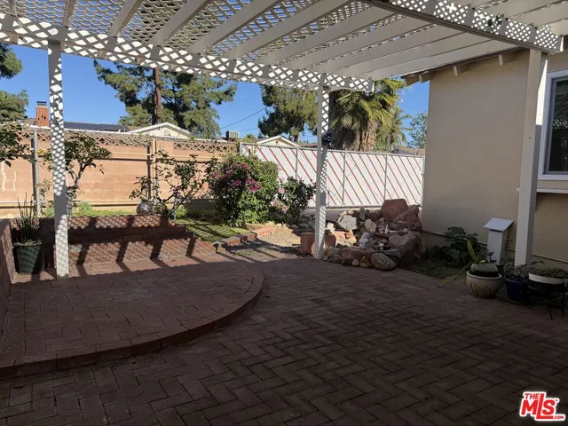 $4,200 | 22341 Burton Street, Canoga Park, CA 91304