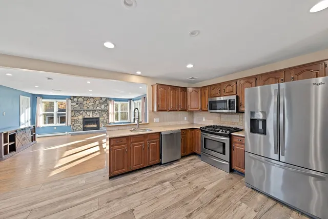 $764,000 | 330 West Main Street, Avon, MA 02322