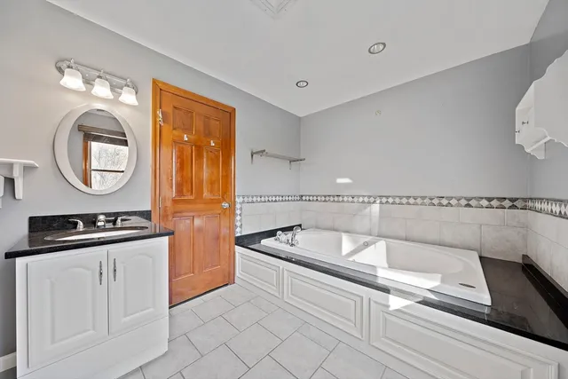 $764,000 | 330 West Main Street, Avon, MA 02322