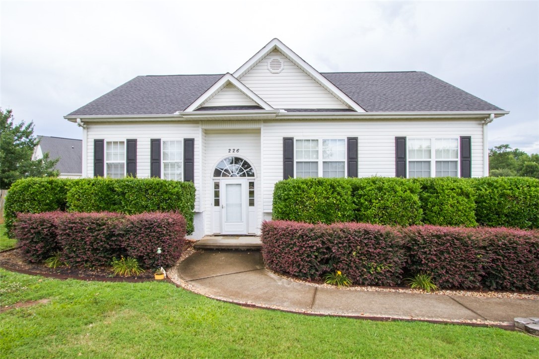 226 Wetland Way Anderson, SC 29621 - Photo 1 of 19 Gallery Image 1