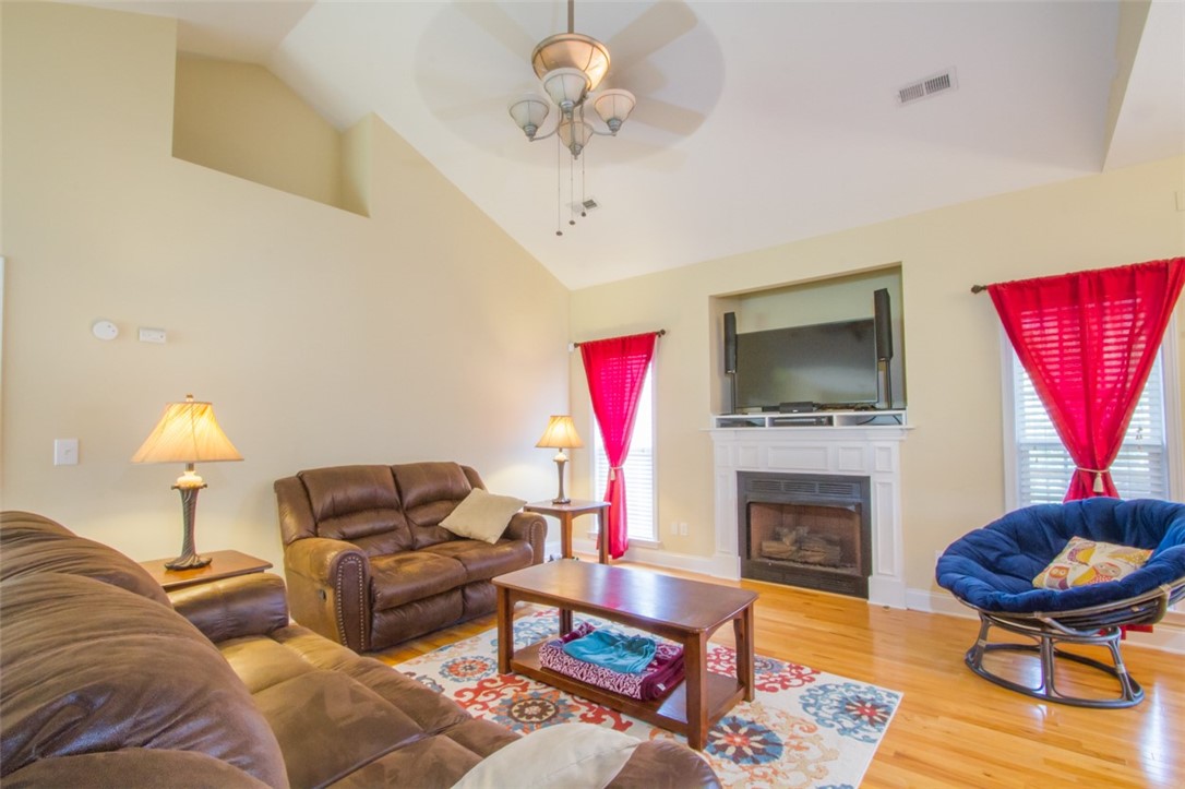 226 Wetland Way Anderson, SC 29621 - Photo 4 of 19 Gallery Image 4
