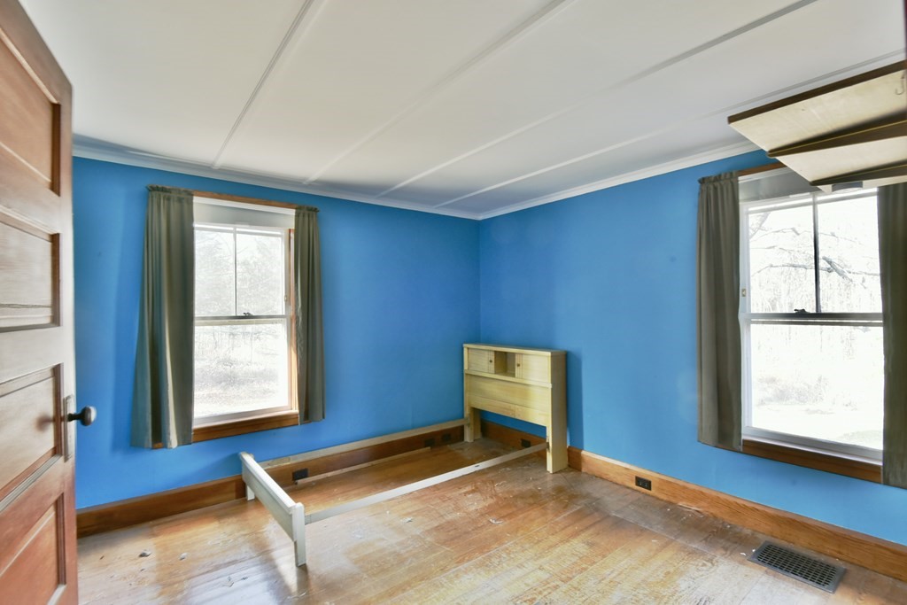 563 Mendon Road Whitinsville, MA 01588 - Photo 22 of 30