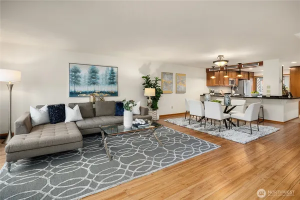 $875,000 | 6121 Northeast 175th Street, Unit A308, Kenmore, WA 98028