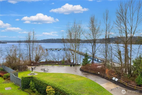 $875,000 | 6121 Northeast 175th Street, Unit A308, Kenmore, WA 98028