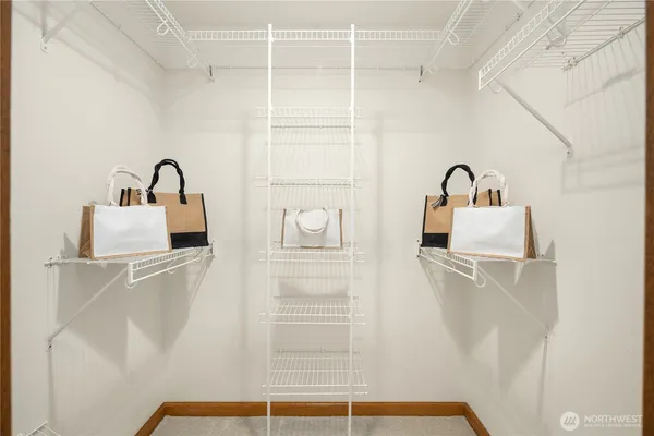 $875,000 | 6121 Northeast 175th Street, Unit A308, Kenmore, WA 98028