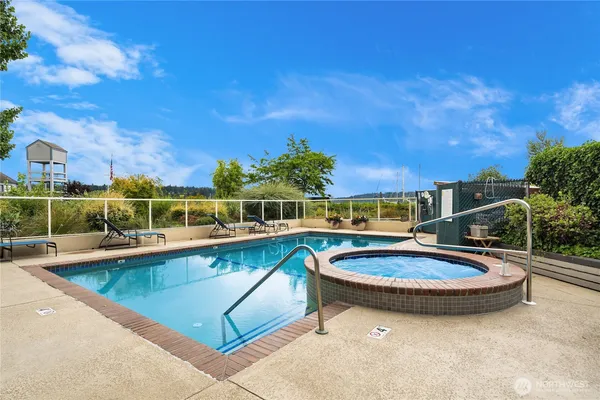 $875,000 | 6121 Northeast 175th Street, Unit A308, Kenmore, WA 98028