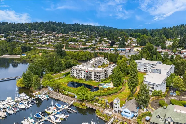 $875,000 | 6121 Northeast 175th Street, Unit A308, Kenmore, WA 98028