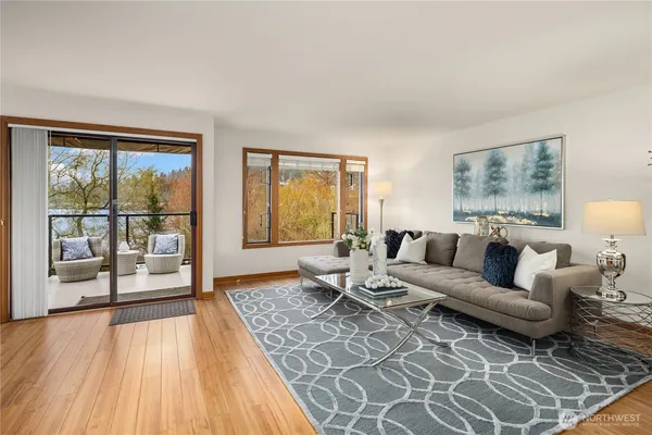 $875,000 | 6121 Northeast 175th Street, Unit A308, Kenmore, WA 98028