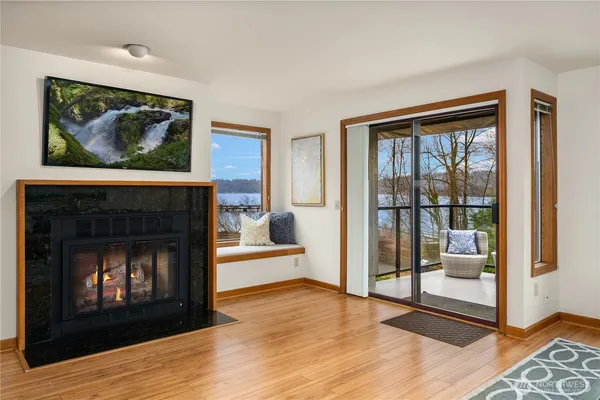 $875,000 | 6121 Northeast 175th Street, Unit A308, Kenmore, WA 98028