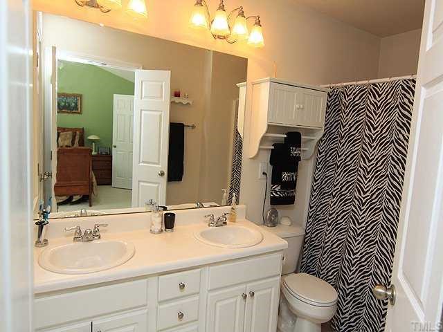 8308 Clasara Circle Raleigh, NC 27613 - Photo 7 of 12