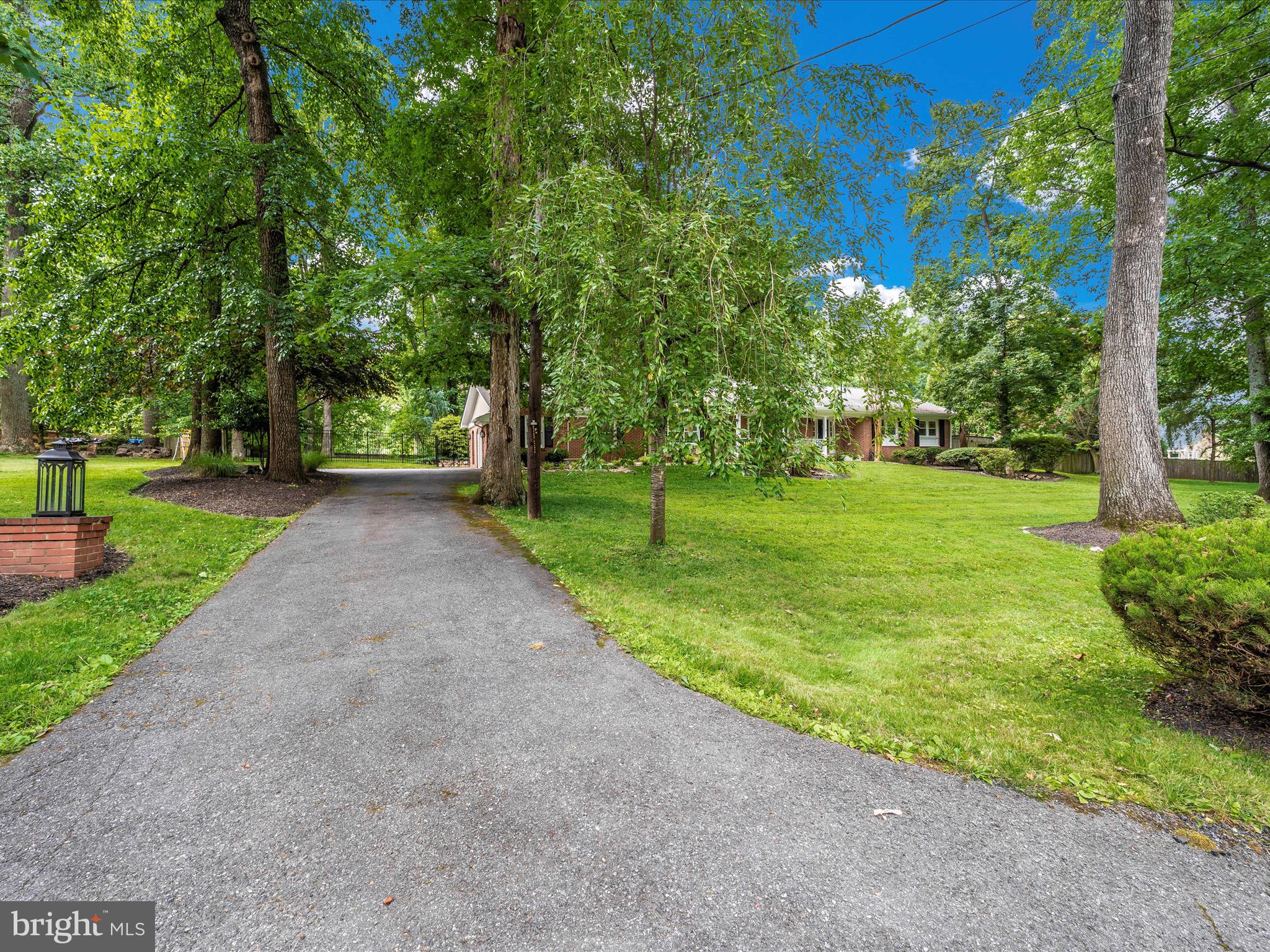 4414 Pinetree Road Rockville, MD 20853 - Photo 16 of 51 away from it all