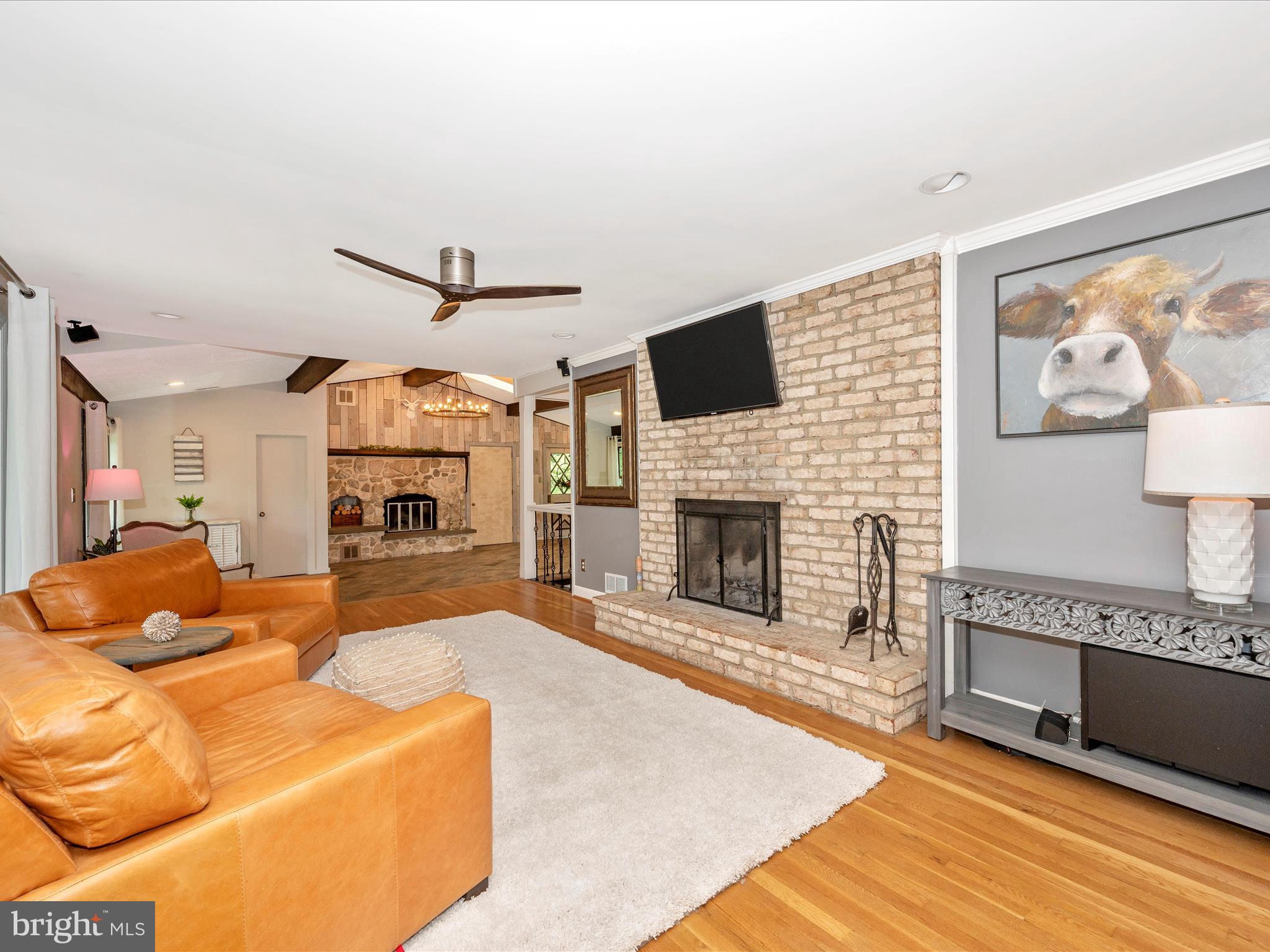 4414 Pinetree Road Rockville, MD 20853 - Photo 18 of 51 living rrom