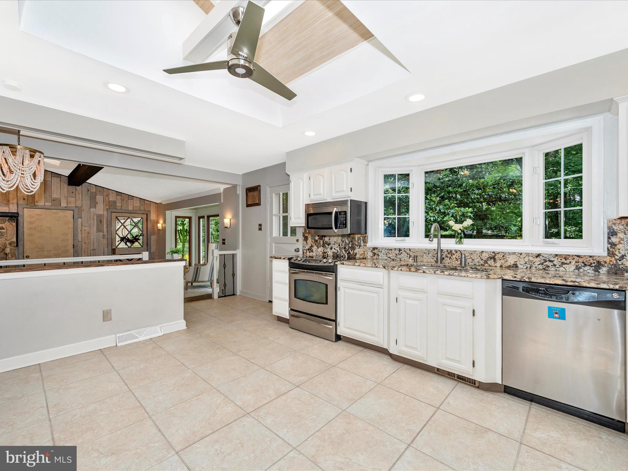4414 Pinetree Road Rockville, MD 20853 - Photo 25 of 51 kitchen bay window above sink