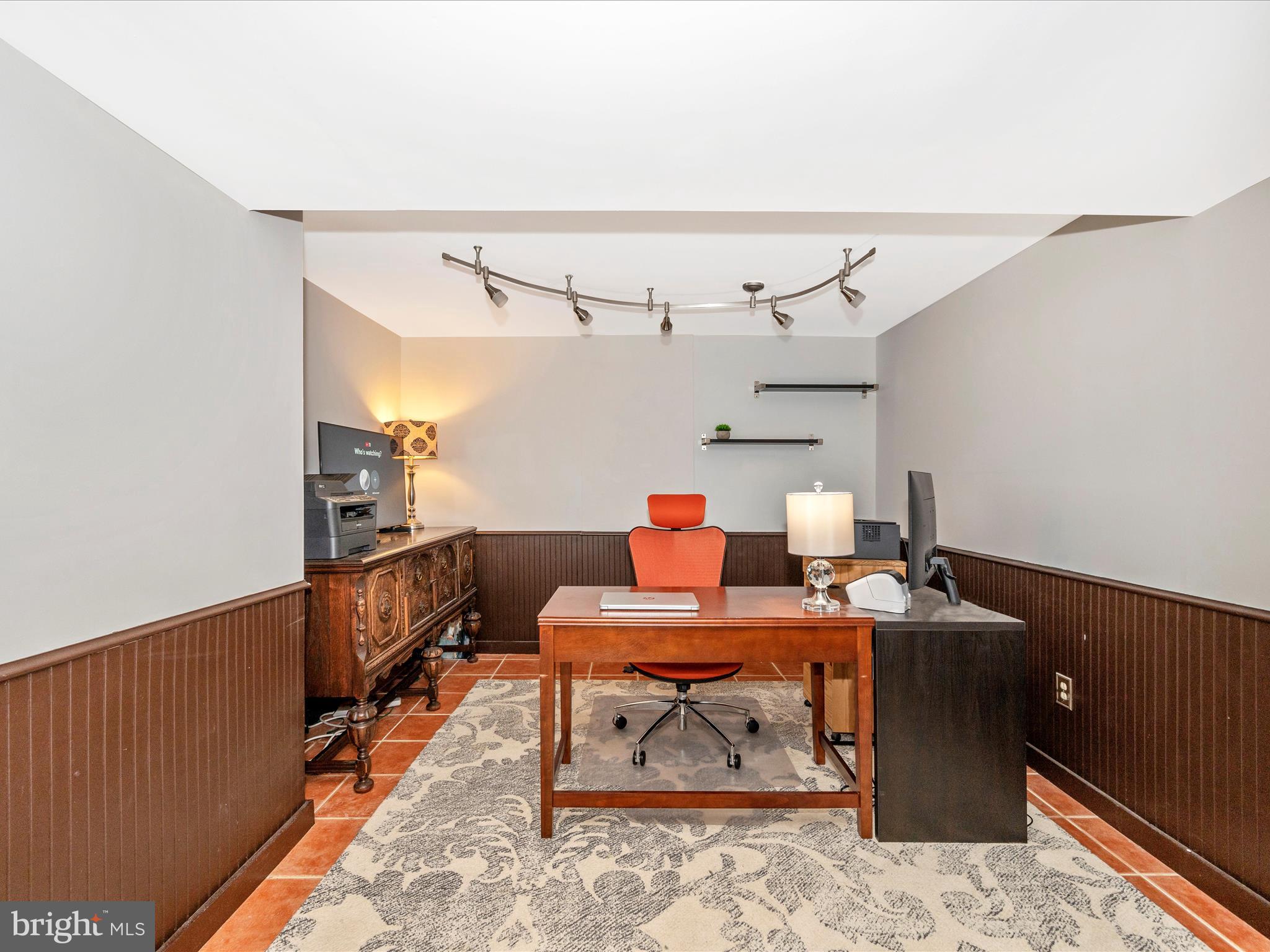 4414 Pinetree Road Rockville, MD 20853 - Photo 41 of 51 den or office