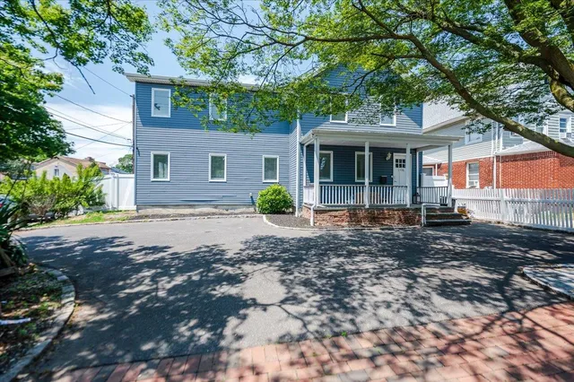 $1,200,000 | 1136 West Broadway, Hewlett, NY 11557