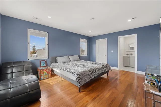 $1,200,000 | 1136 West Broadway, Hewlett, NY 11557