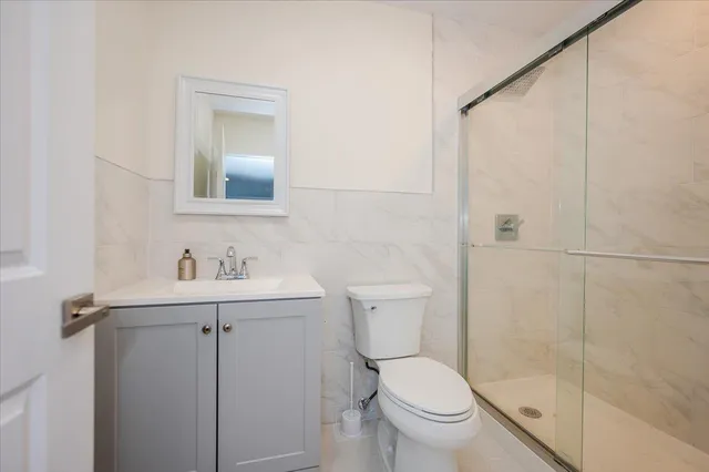 $1,200,000 | 1136 West Broadway, Hewlett, NY 11557