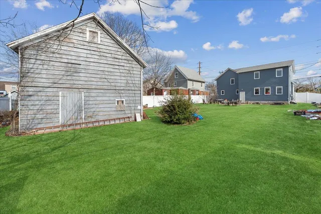 $1,200,000 | 1136 West Broadway, Hewlett, NY 11557