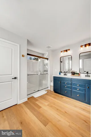 $570,000 | 18307 Summit Pointe Drive, Triangle, VA 22172