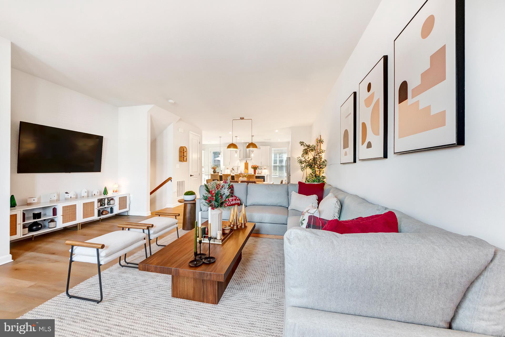 18307 Summit Pointe Drive Triangle, VA 22172 - Photo 6 of 35