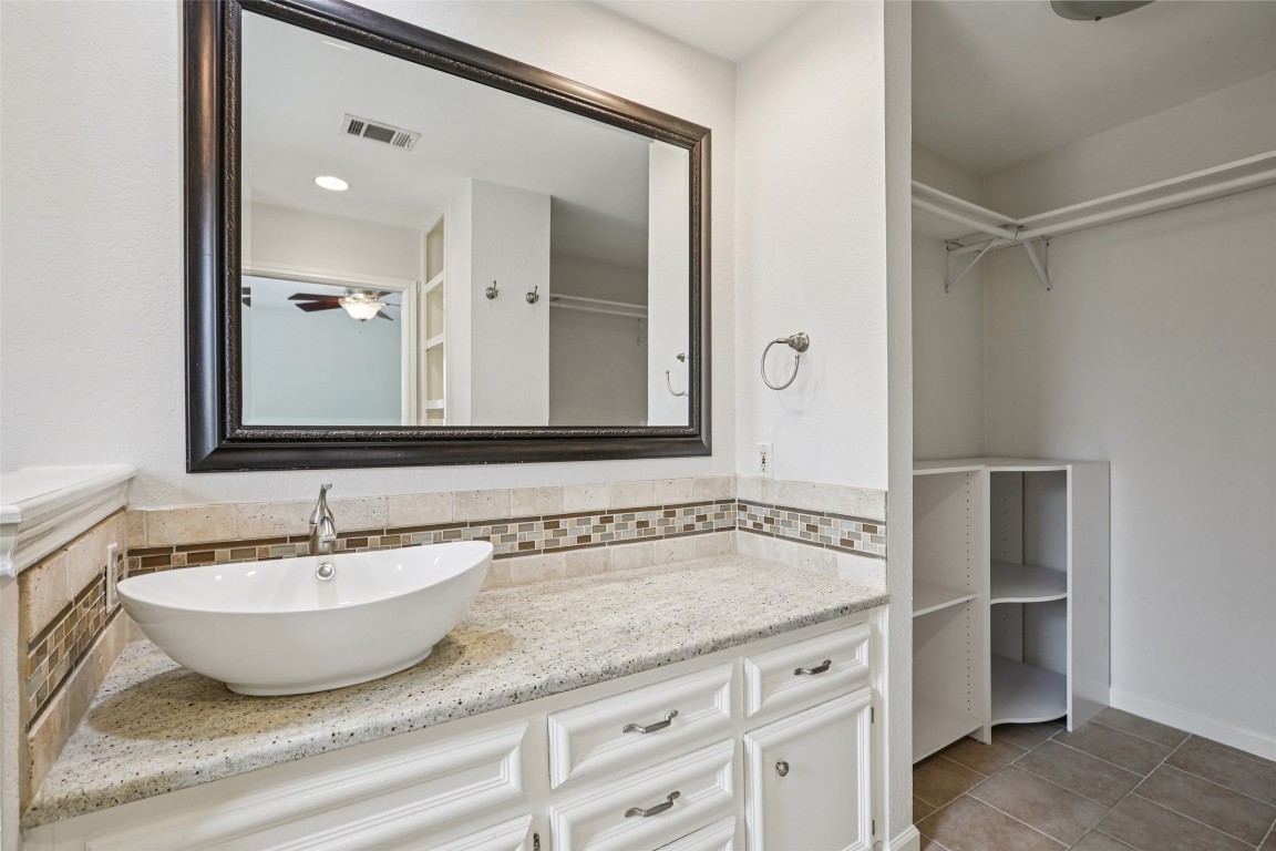 4713 Trail Crest Circle Austin, TX 78735 - Photo 21 of 37