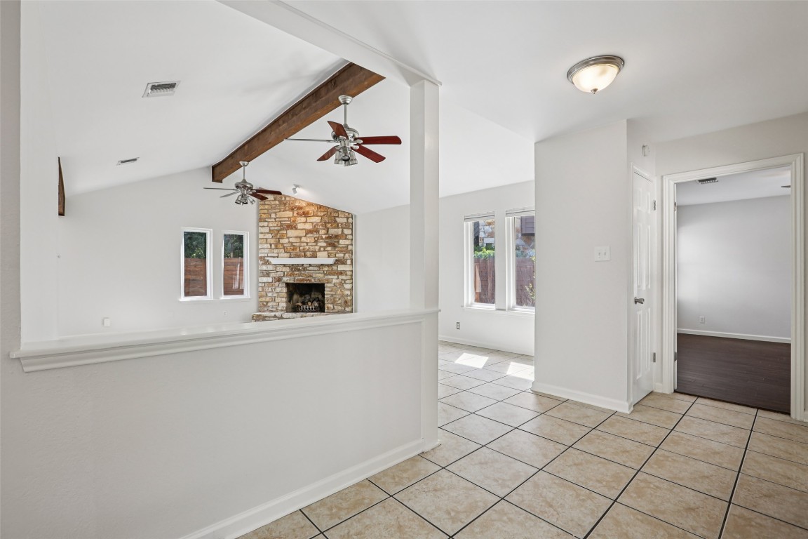 4713 Trail Crest Circle Austin, TX 78735 - Photo 8 of 37