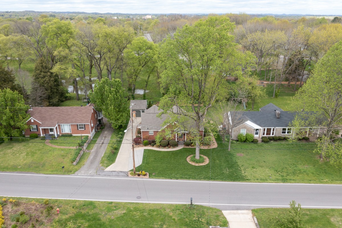1137 Winding Way Road Nashville, TN 37216 - Photo 25 of 27 Gallery Image 25