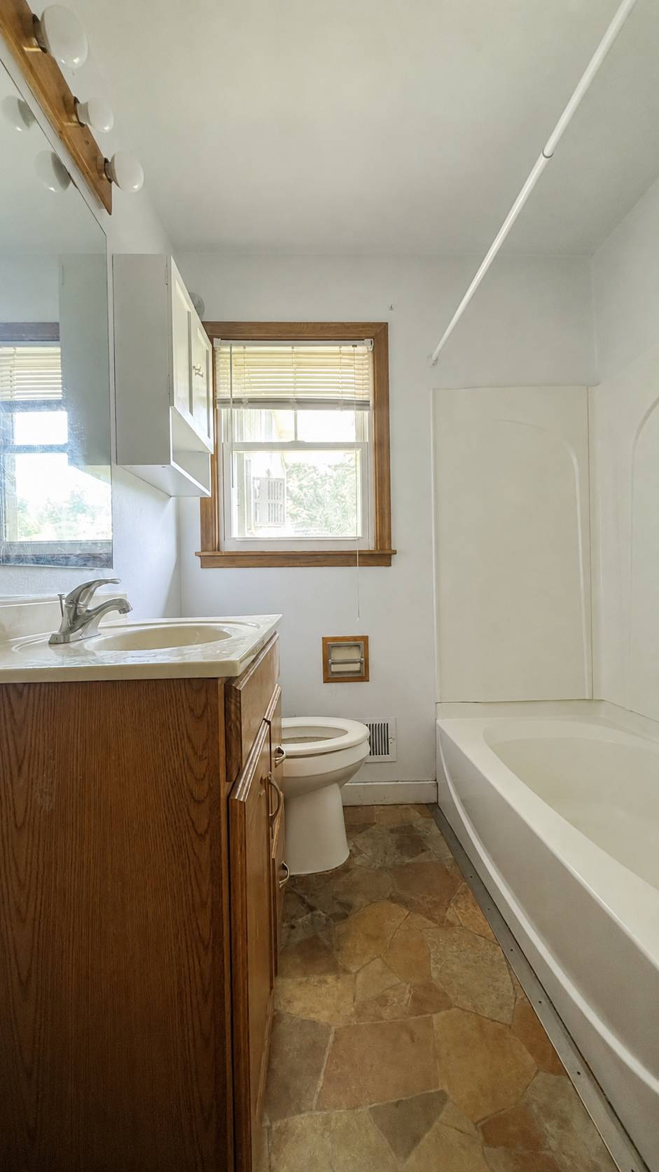 1019 Maple Street Red Wing, MN 55066 - Photo 9 of 17