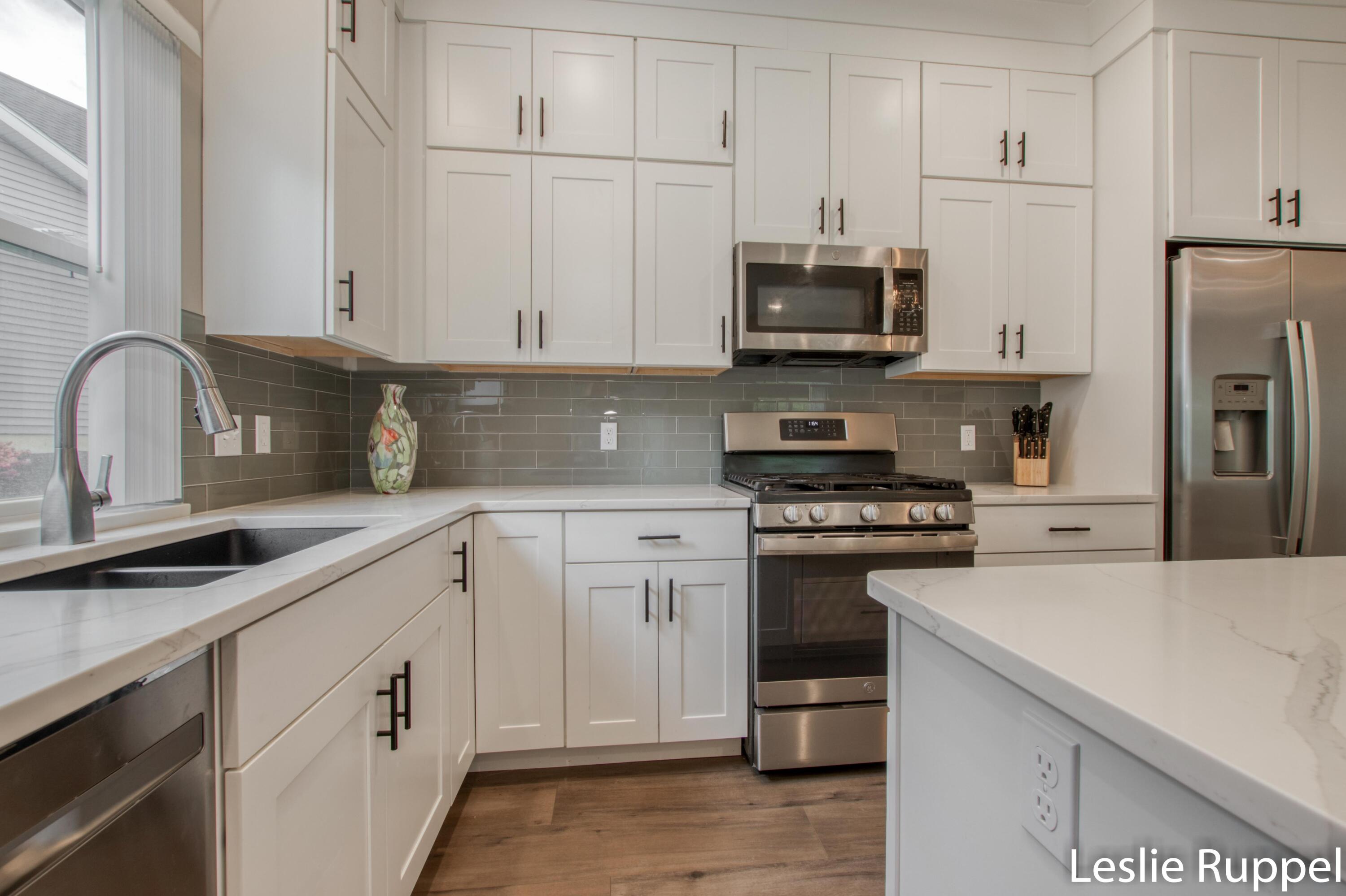 1520 Ctr Hl Road, Unit 2 Lowell, MI 49331 - Photo 11 of 32 Center Hill 1520-15