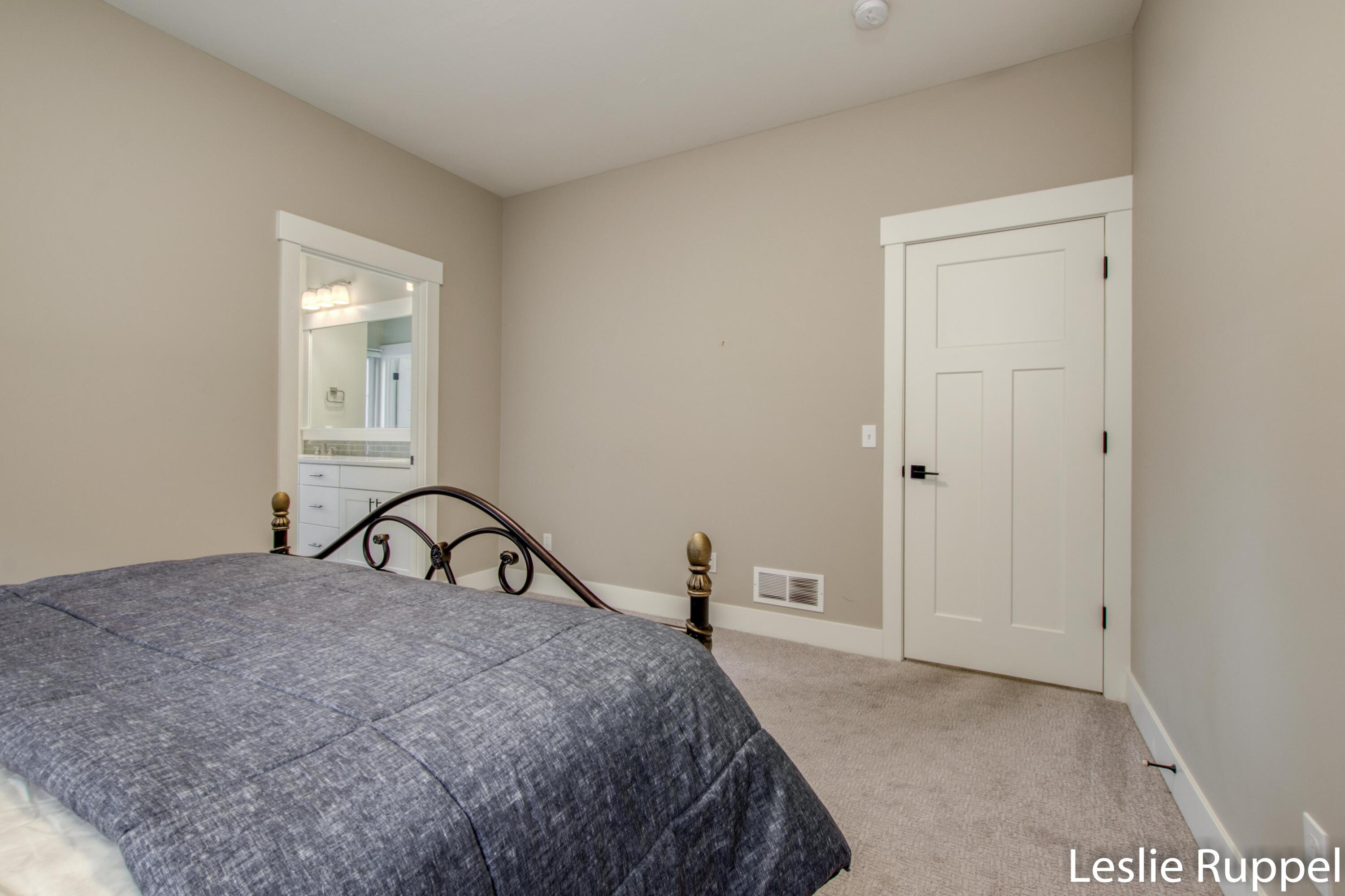 1520 Ctr Hl Road, Unit 2 Lowell, MI 49331 - Photo 18 of 32 Center Hill 1520-17