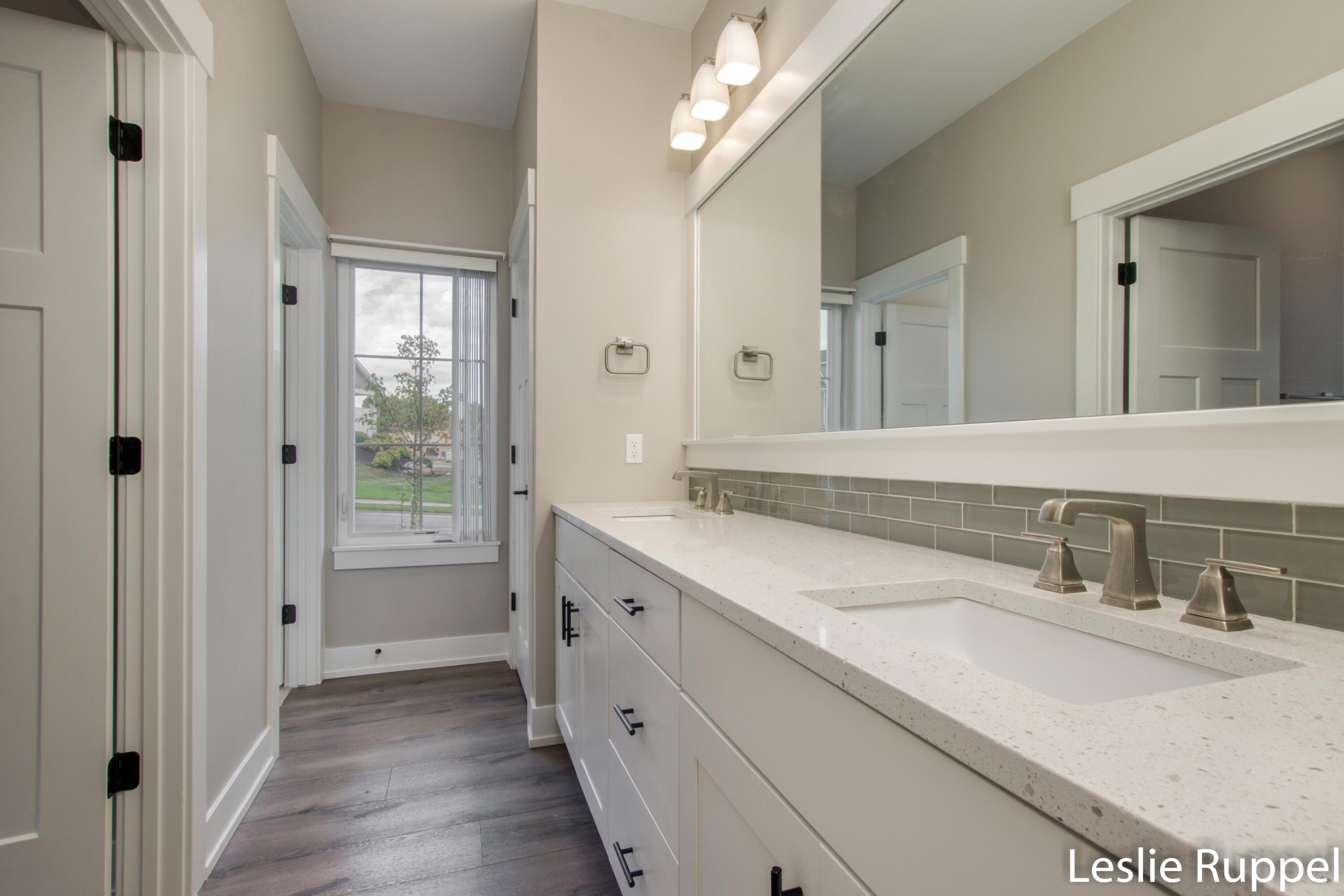 1520 Ctr Hl Road, Unit 2 Lowell, MI 49331 - Photo 19 of 32 Center Hill 1520-18